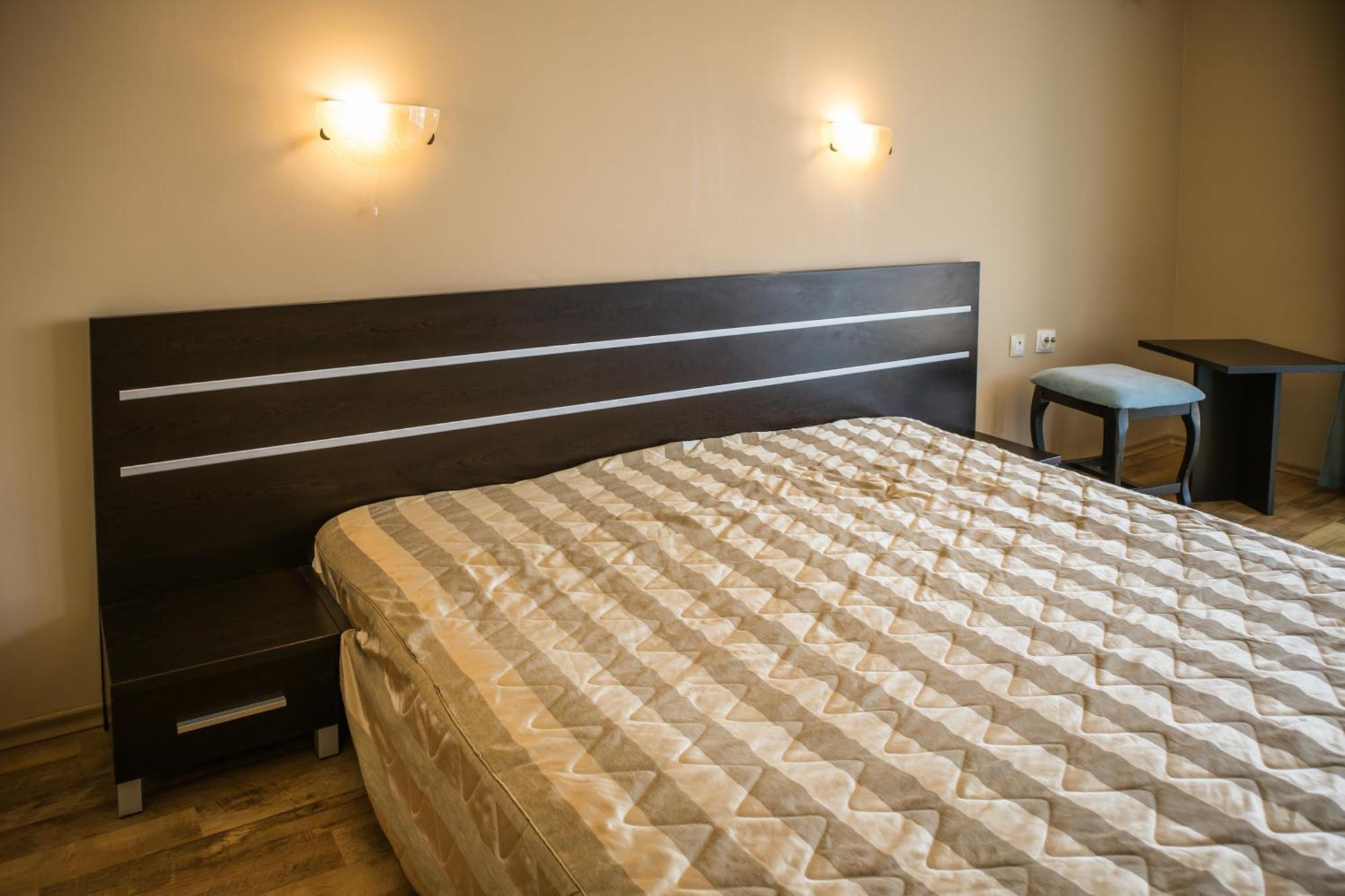 Hotel Buena Vissta Primorsko Esterno foto